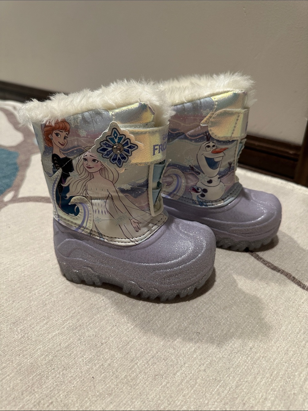 Disney Frozen LIGHT UP Toddler Winter Boots ❄️ SIZE 5C